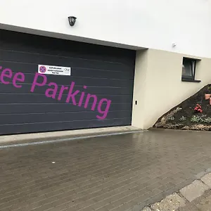 One Luxury , Eger Magyarország