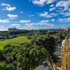 Point De Vue Malta