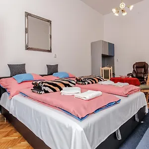 Arany Csillag , Eger Magyarország